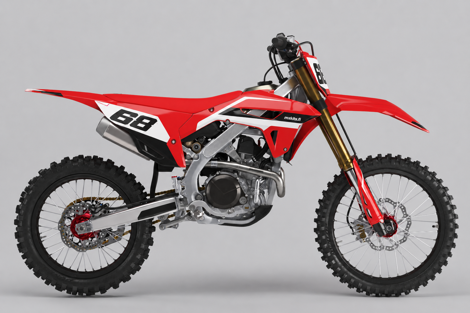 Punavalkoinen Honda CRF Hiilloskatko, musta numero 68 kahdessa kilvessä ja pieni mxkits.fi mustalla sivuraidalla.