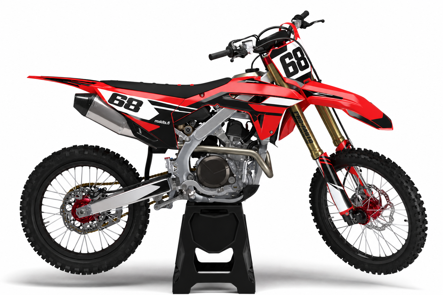 Punamusta Honda Punainen Matkavirta telineellä, numero 68 edessä ja sivulla sekä pieni mxkits.fi-teksti.