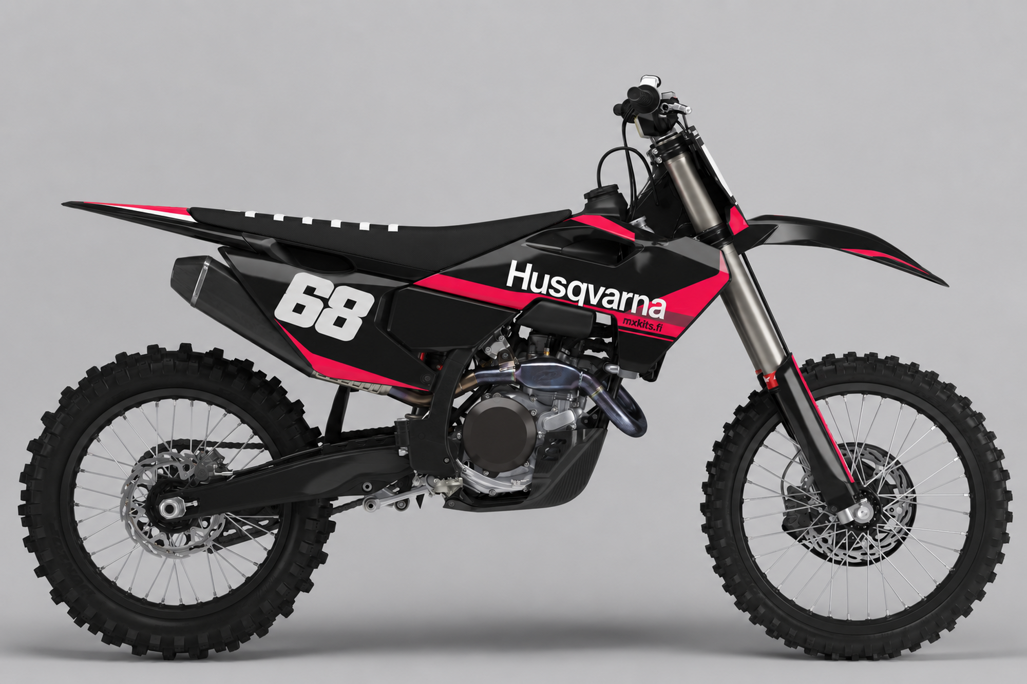 Husqvarna Neonvarjo -tarrasarja numerolla 68, musta pohja, magentaviillot, valkoiset tunnukset ja mxkits.fi