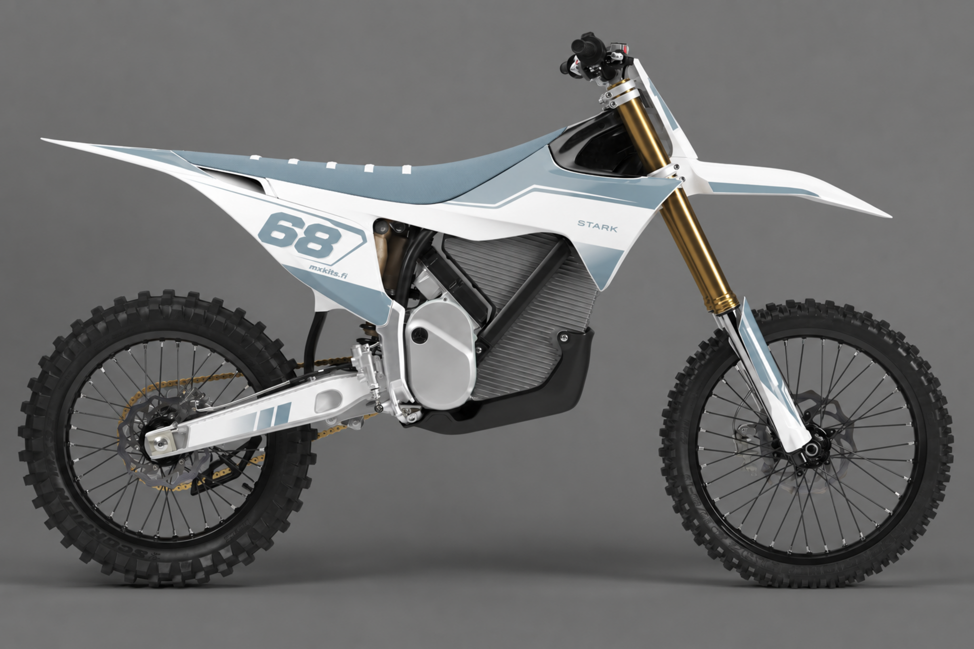 Valkoinen ja vaalean siniharmaa Stark-sähkömotocrosspyörä pelkistetyllä Ulterior-väripalkkigrafiikalla, numero 68, STARK ja mxkits.fi.
