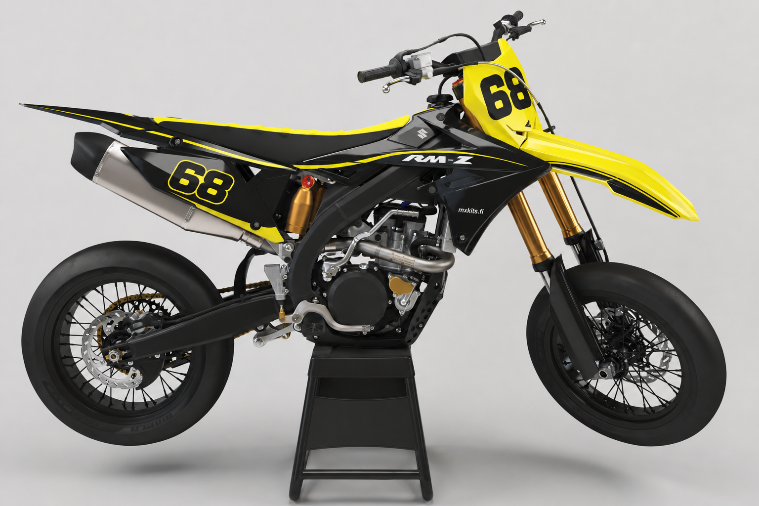 Suzuki RM-Z Asfalttipulssi personoitava sponsoriton motocross-tarrasarja numerolla 68