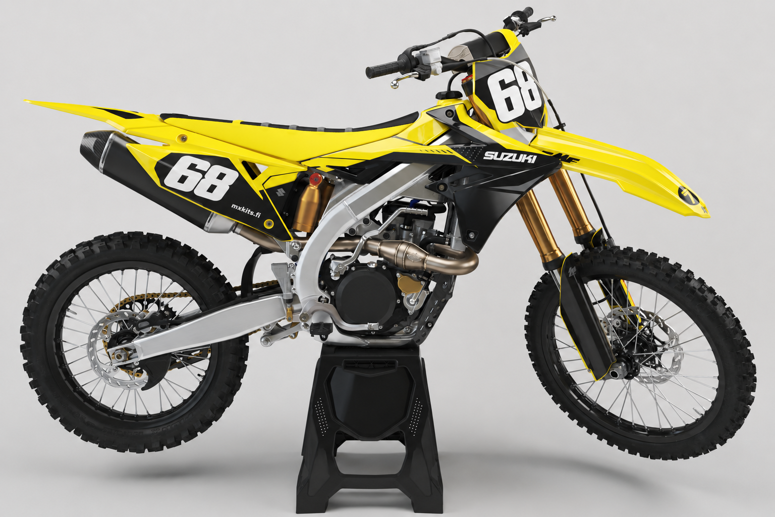 Suzuki Keltakiila personoitava motocross-tarrasarja kelta-mustana, esimerkkikuvassa numero 68