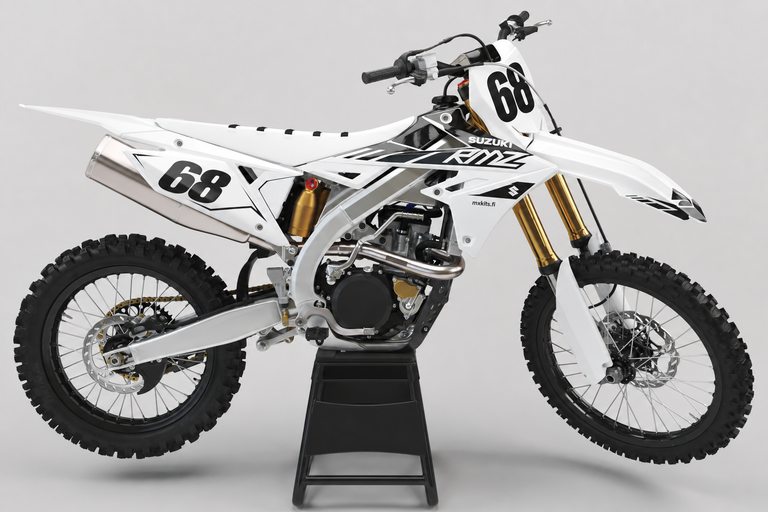 Suzuki RM-Z Mustalähtö sponsoriton motocross-tarrasarja numerolla 68, mustavalkoinen sivukuva