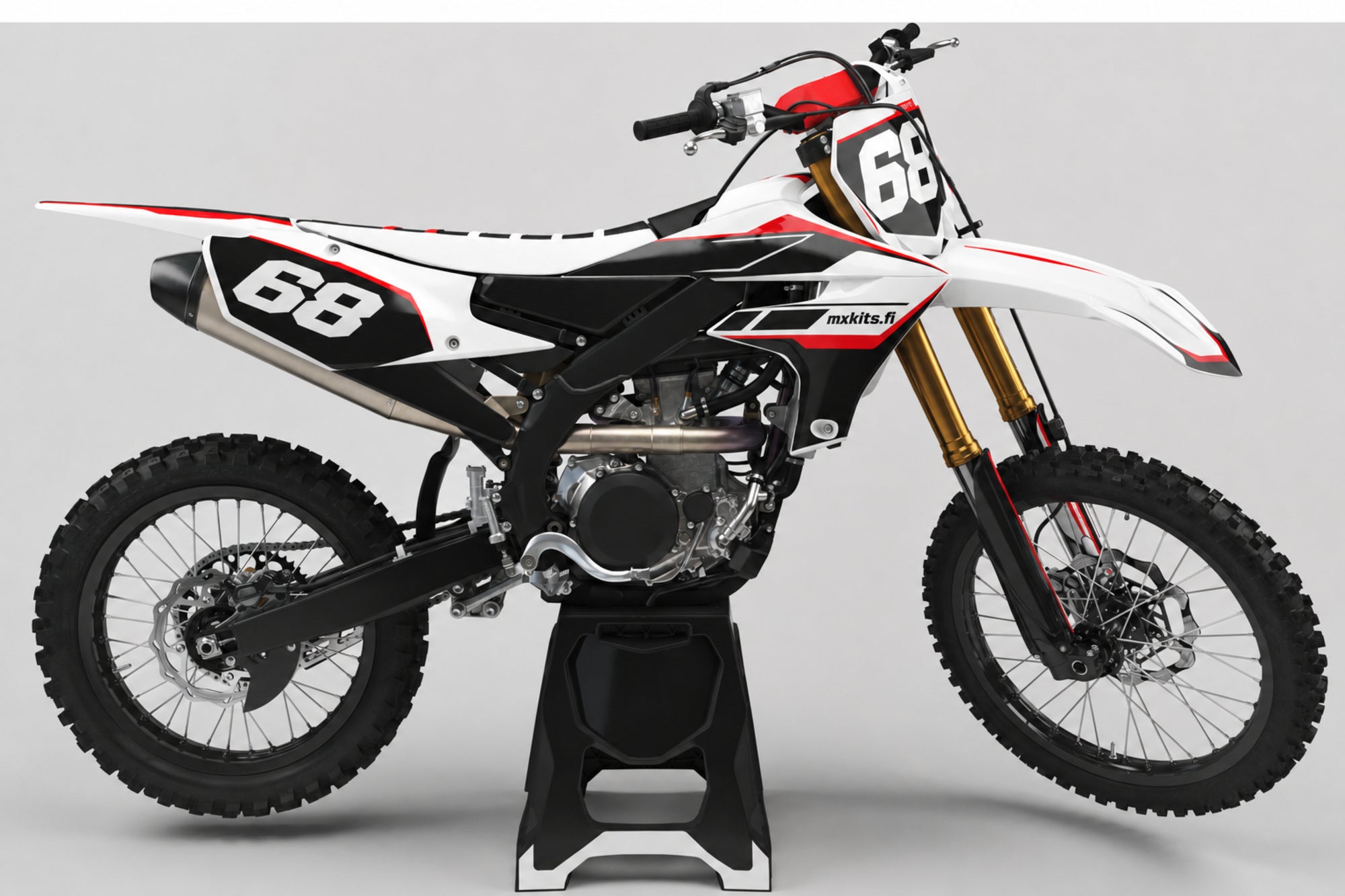 Yamaha Aaveisku sponsoriton motocross-tarrasarja numerolla 68 ja mxkits.fi-grafiikalla, kilpapunainen, Yamaha-sininen, musta ja valkoinen, studionäkymä