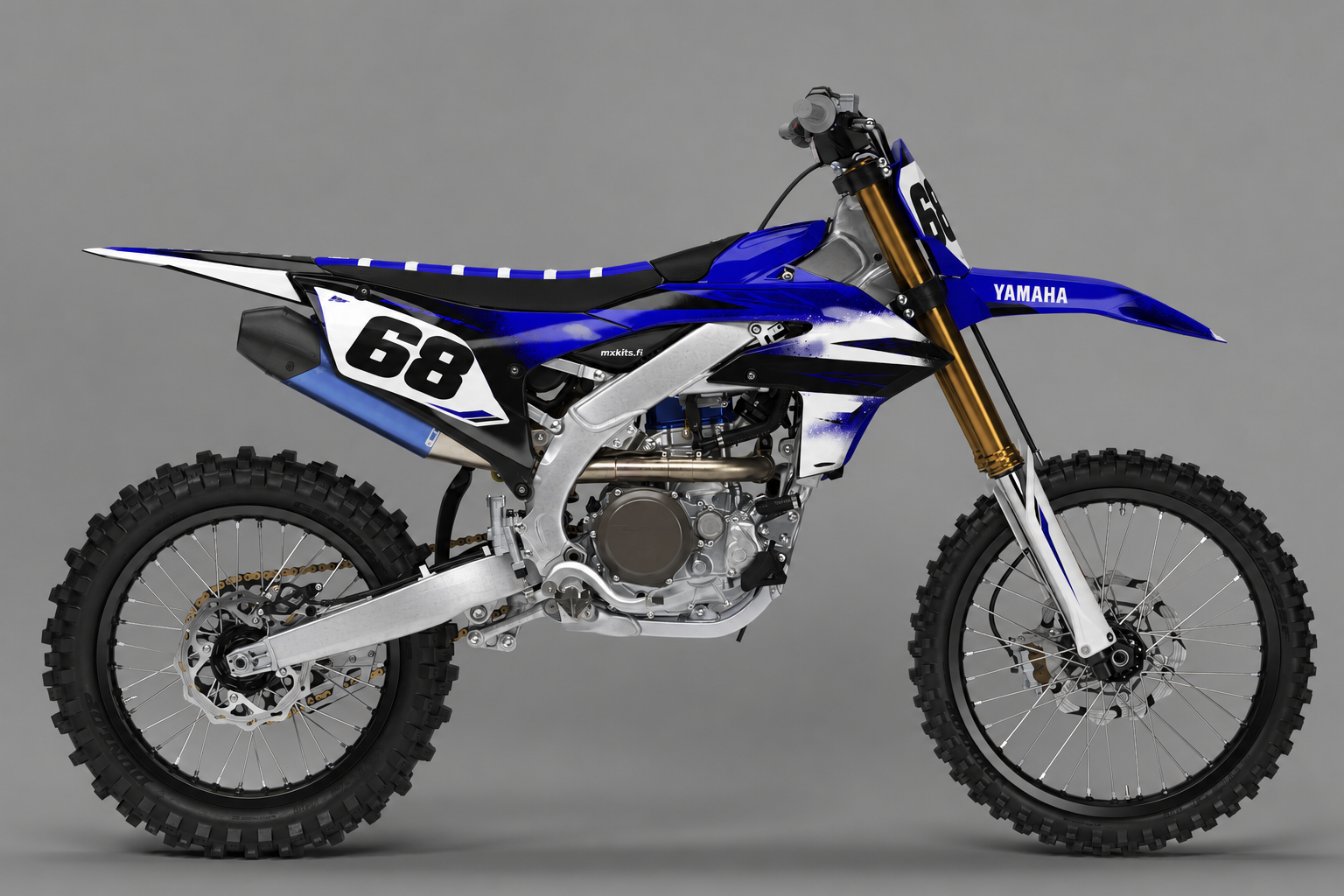 Sinivalkoinen Yamaha motocross-grafiikkasarja tummilla yksityiskohdilla, numero 68, sivuprofiili
