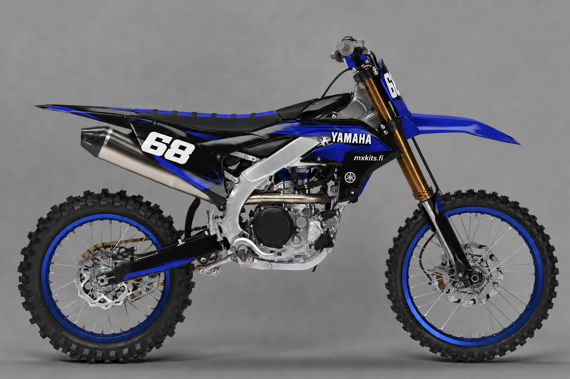 Yamaha YZ-F Yöjännite -tarrasarja numerolla 68, musta pinta, syvänsiniset sähkölinjat ja mxkits.fi